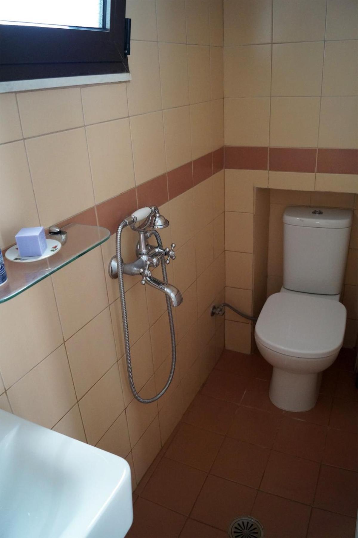 Makariospiti - Haus Der Glueckseligkeit! *