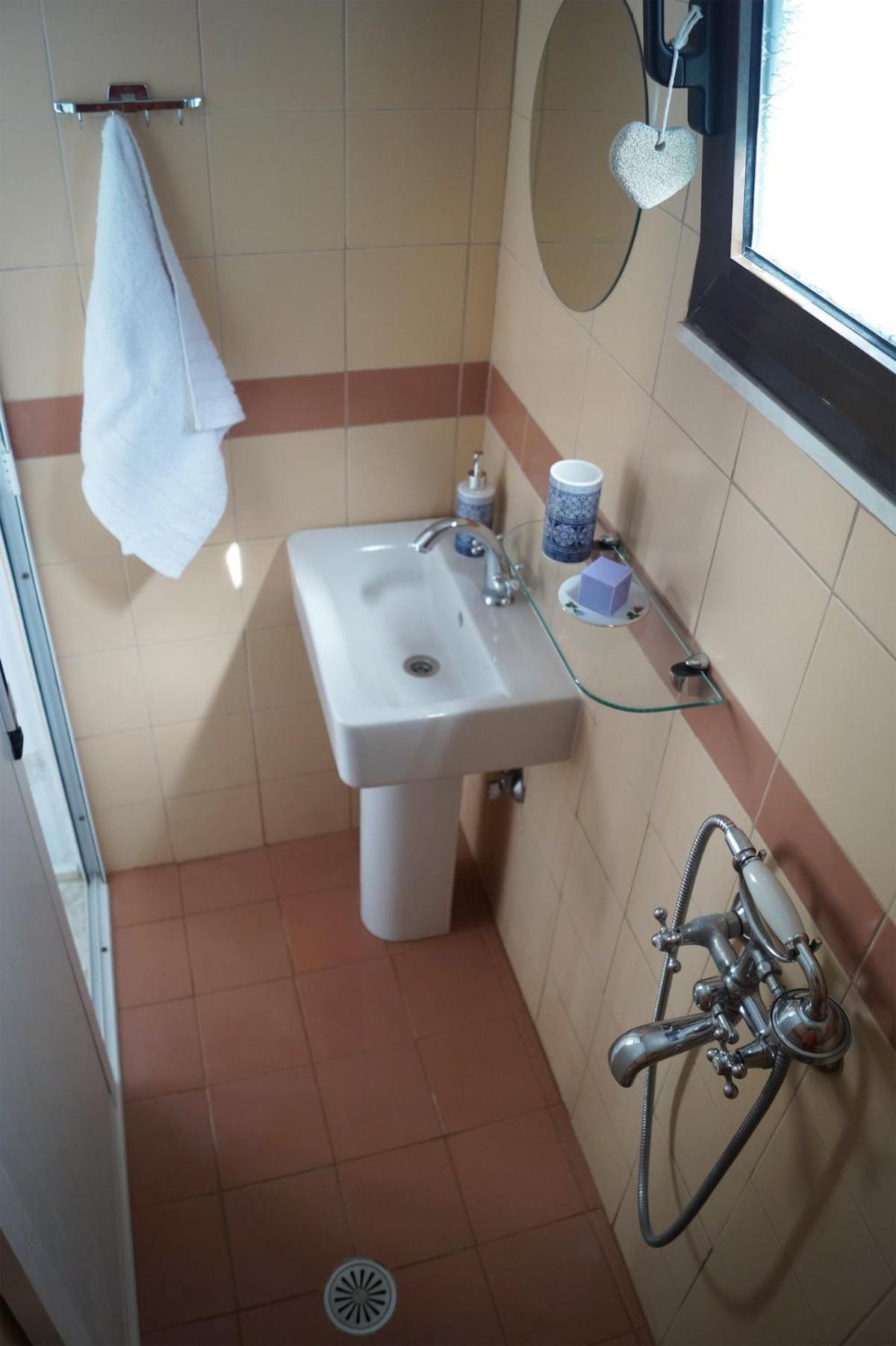 Makariospiti - Haus Der Glueckseligkeit! *